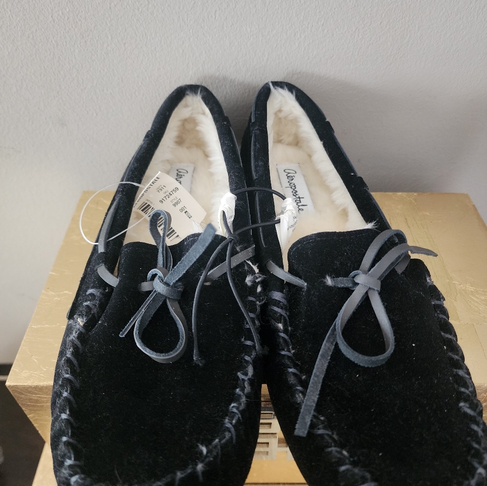 Aeroppostale black slippers